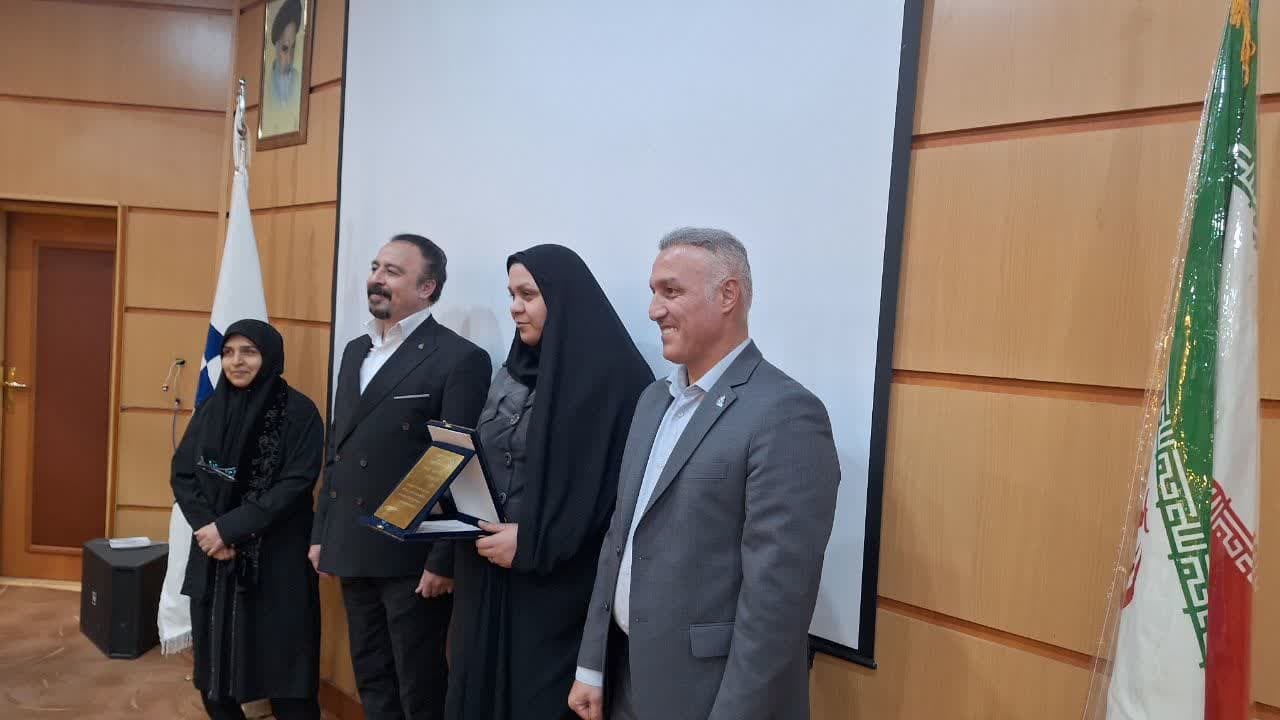 100 هزار بیمه شده از خدمات متنوع بیمه دانا در استان قزوین بهره مند شده اند 100 هزار بیمه شده از خدمات متنوع بیمه دانا در استان قزوین بهره مند شده اند