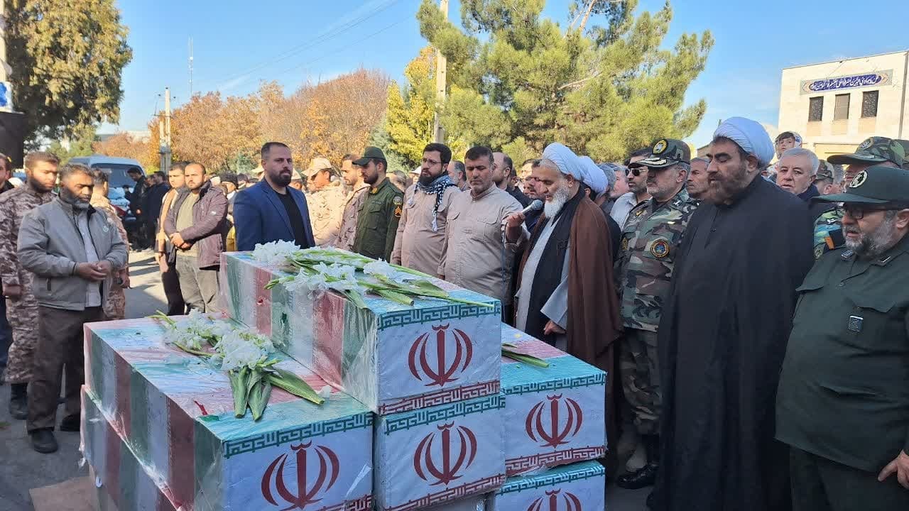 مراسم تشییع شهدای گمنام در مناطق مختلف استان قزوین برگزار می شود مراسم تشییع شهدای گمنام در مناطق مختلف استان قزوین برگزار می شود