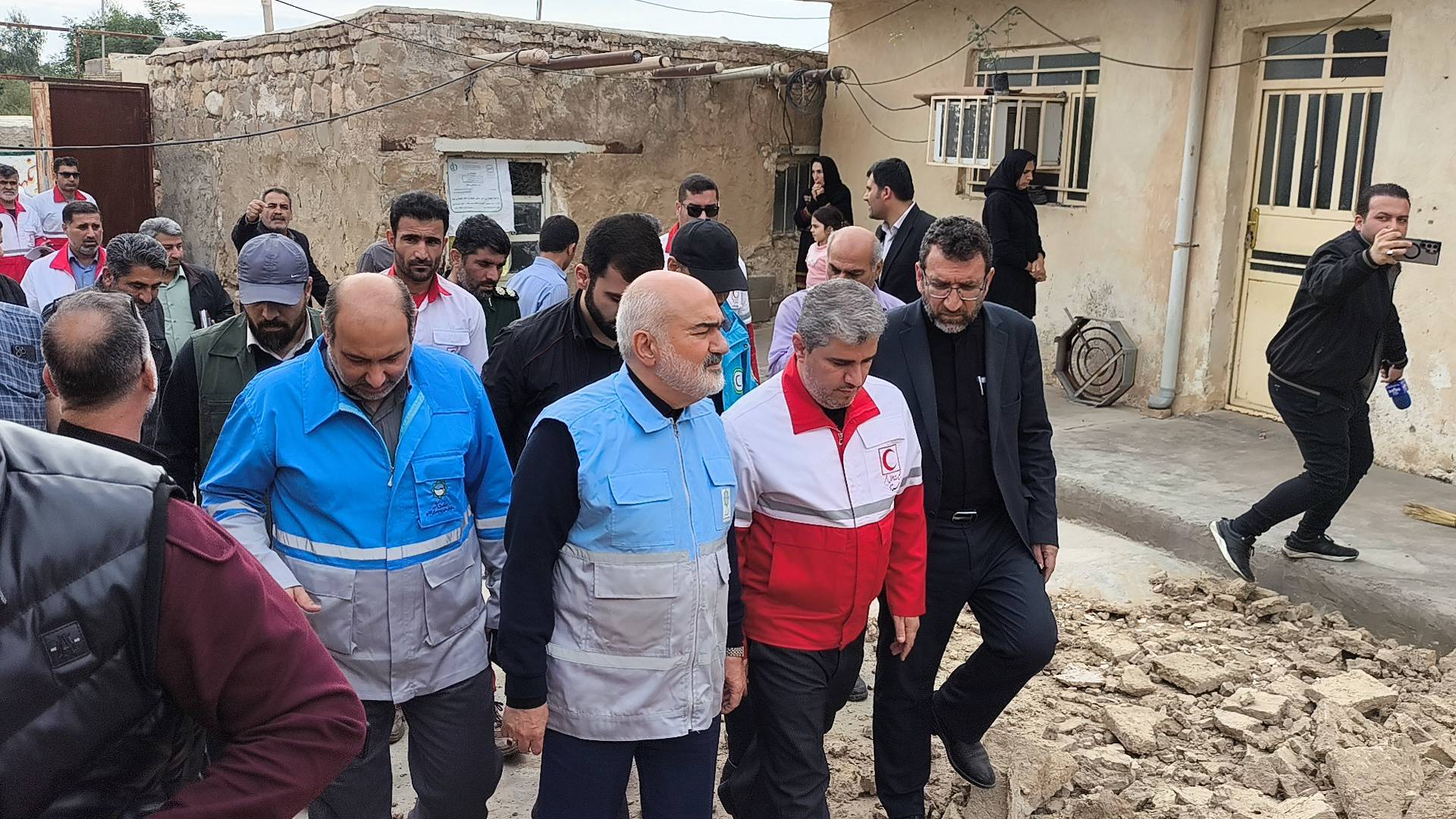 حضور میدانی استاندار خوزستان در مناطق زلزله‌زده مسجد سلیمان و هفتکل / مصدومیت 29 نفر تا کنون