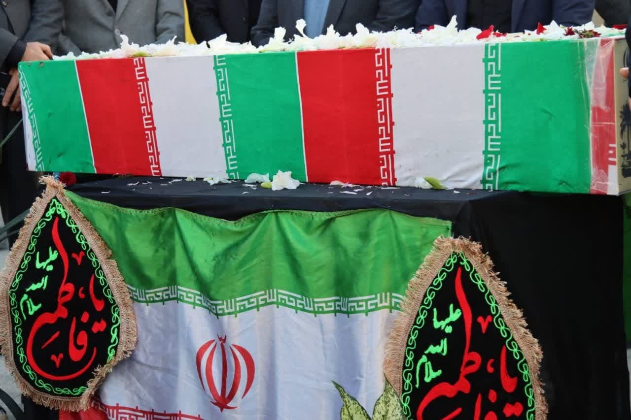 مراسم وداع با شهید گمنام در دانشگاه آزاد اسلامی فردیس برگزار شد