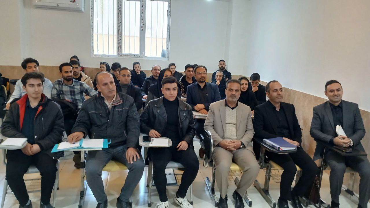 فرماندار فردیس مهمان دانشگاه آزاد این شهرستان شد