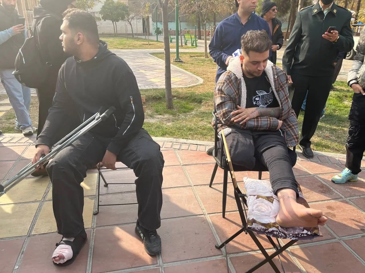 جزییات درگیری مسلحانه در پارک سمیه/ پای پسر جوان قطع شد + فیلم جزییات درگیری مسلحانه در پارک سمیه/ پای پسر جوان قطع شد + فیلم