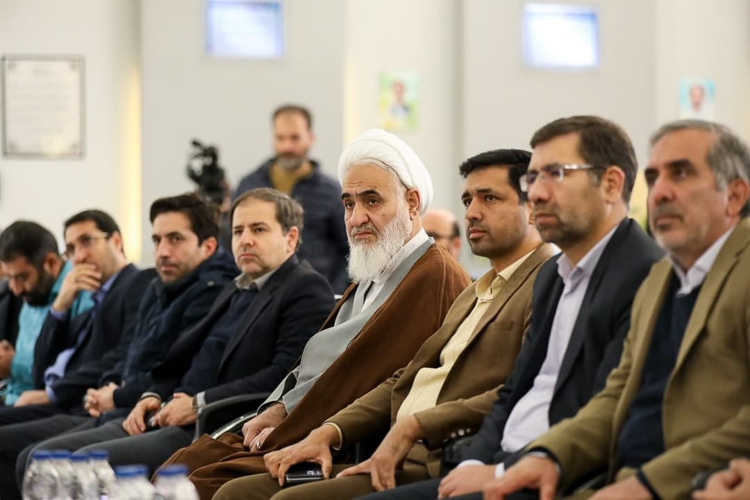 اساس اسلام بر پایه علم و دانش است