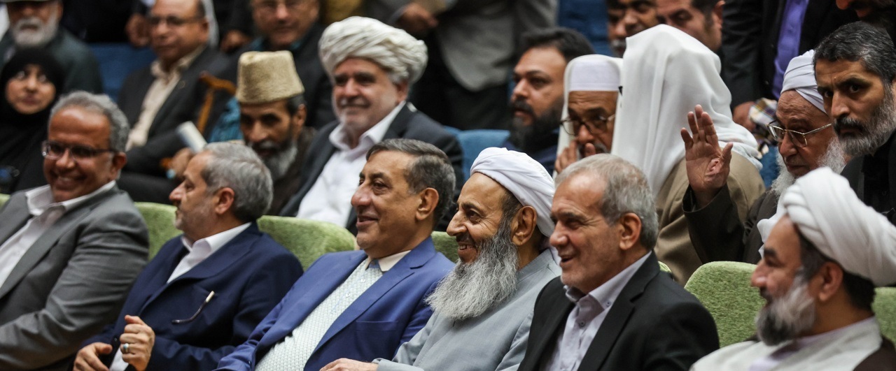 شنیدن صدای مردم در گام اول سفر استانی/ ۳۳ مصوبه دولت برای استان سیستان و بلوچستان