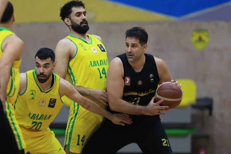 پالایش نفت آبادان ۷۱ - ۴۸ آینده سازان تهران؛ صعود به رده ی دوم جدول با چاشنی هللیوسه / دبل دبل بازیکن سر به زیر لیگ / فینال‌های زودرس دور برگشت در آبادان