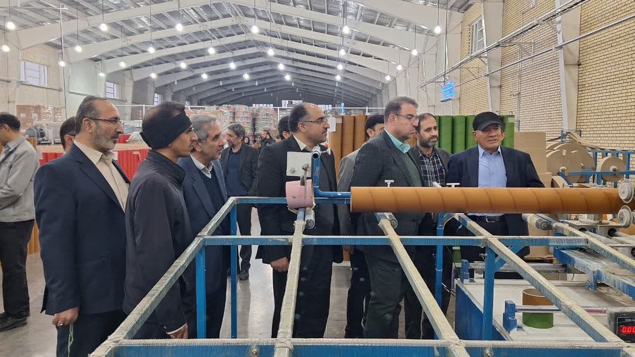 رفع موانع تولید با مشارکت مردم و دستگاهها در اولویت وزارت صمت است