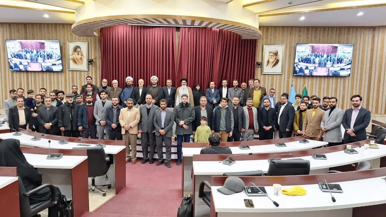 تربیت نیروهای جوان برای مدیریت آینده کشور توسط تشکل های سیاسی جدی گرفته شود