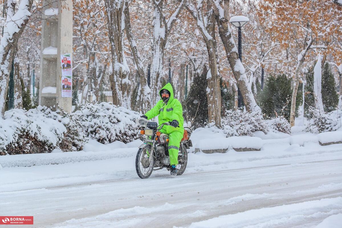 مسدود شدن محورهای همدان و اردبیل به دلیل بارش برف