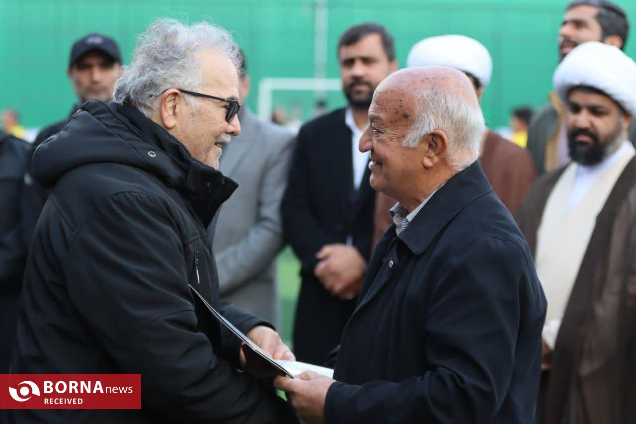 بهرهبرداری از مجموعه ورزشی شهدای قاسمآبادو مسابقه جذاب پیشکسوتان بهرهبرداری از مجموعه ورزشی شهدای قاسمآبادو مسابقه جذاب پیشکسوتان