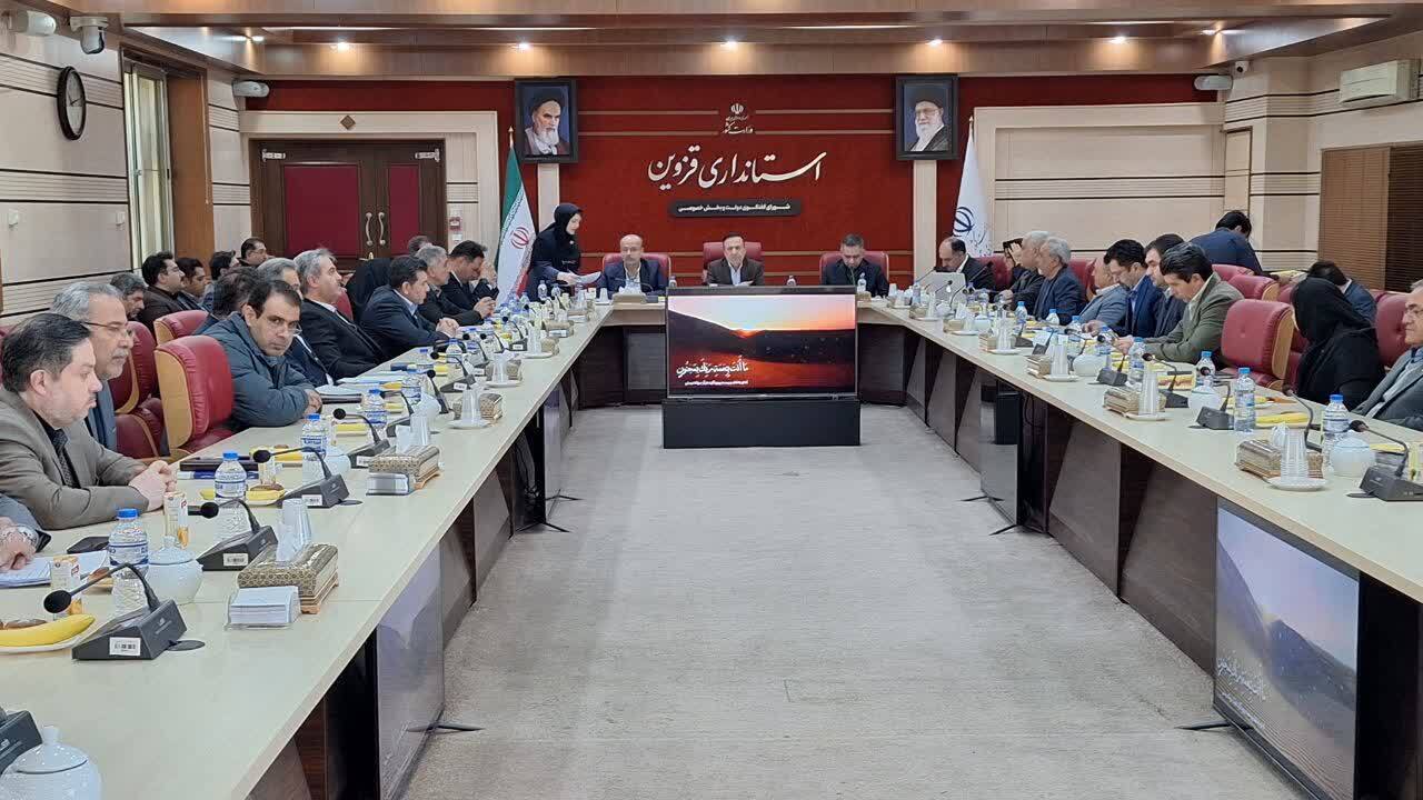 استاندار قزوین: دولت به بخش خصوصی و تولید نگاه ویژه دارد استاندار قزوین: دولت به بخش خصوصی و تولید نگاه ویژه دارد