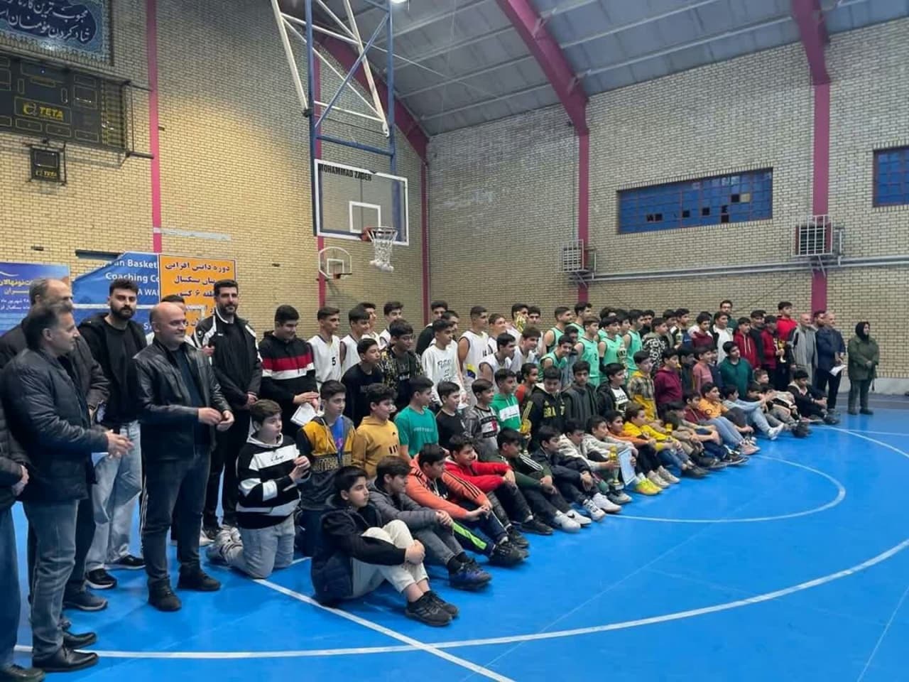 تیم هیئت بسکتبال شهرستان آبیک در رقابتهای لیگ استانی به نائب قهرمانی رسید.