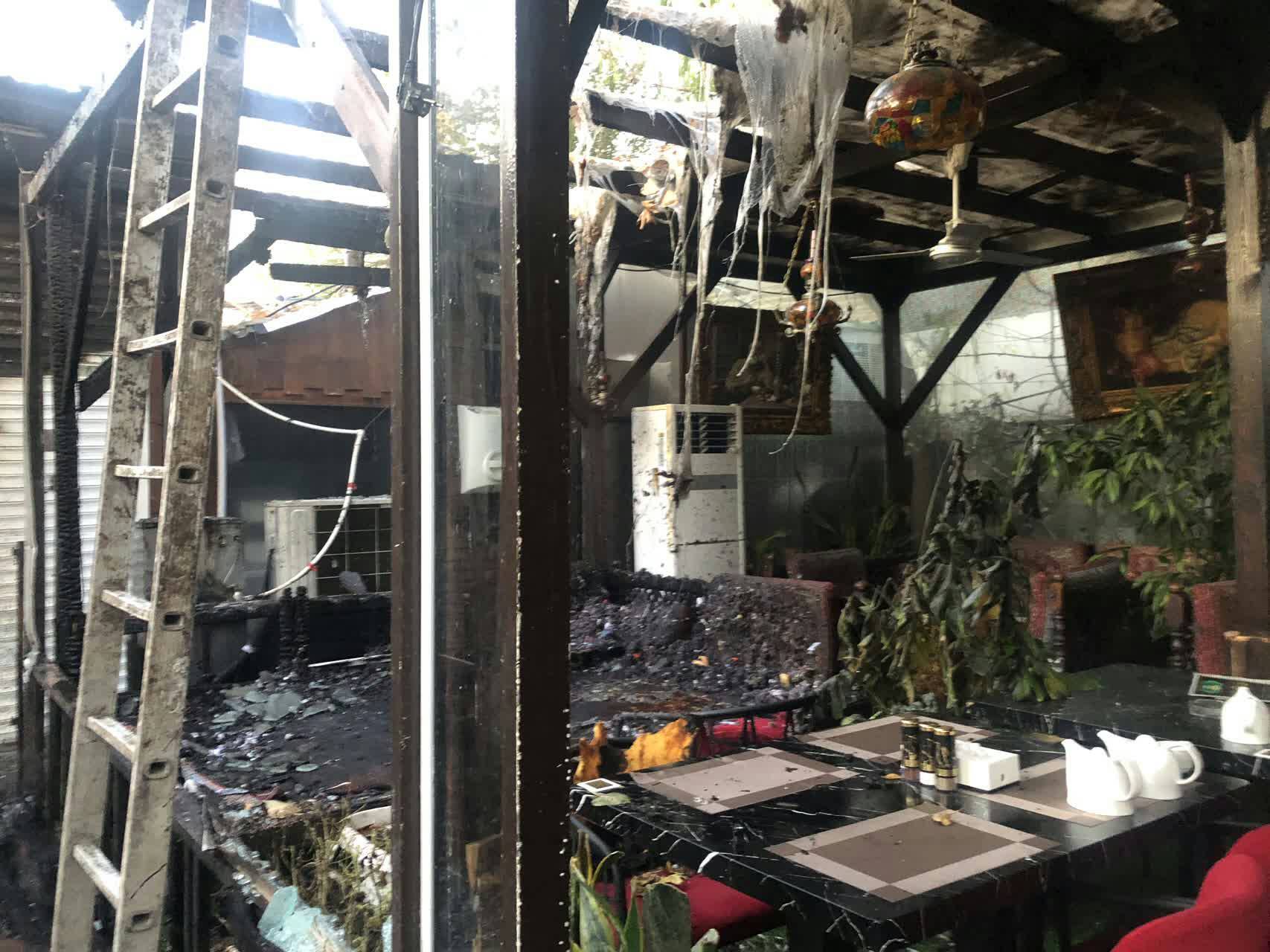 آتش سوزی صبحگاهی یک رستوران در فرحزاد / ۱۶ کارگر نجات یافتند آتش سوزی صبحگاهی یک رستوران در فرحزاد / ۱۶ کارگر نجات یافتند