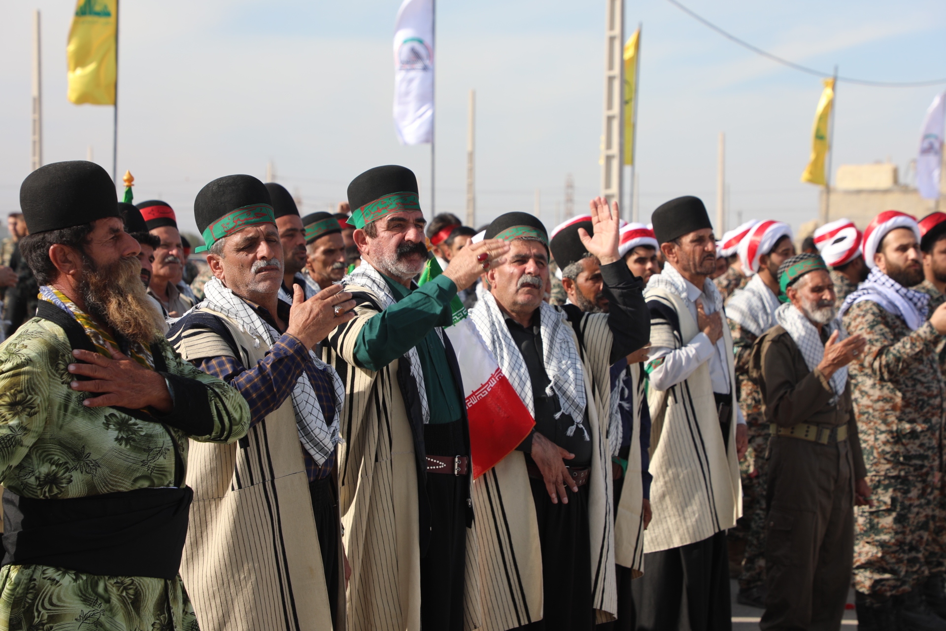 موالی زاده: خوزستان همچنان قهرمان و سرفراز در دفاع از میهن اسلامی ایستاده است