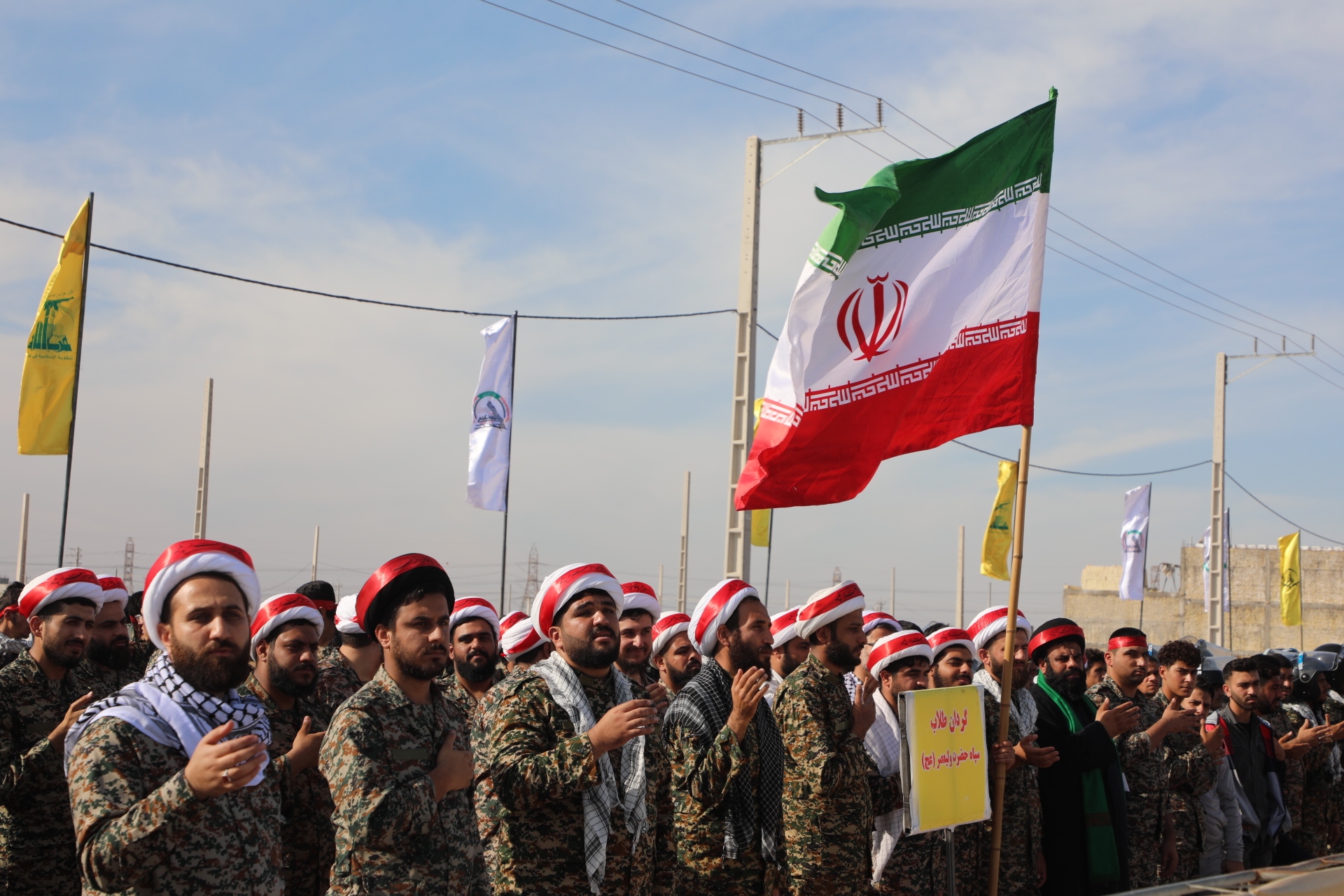 موالی زاده: خوزستان همچنان قهرمان و سرفراز در دفاع از میهن اسلامی ایستاده است