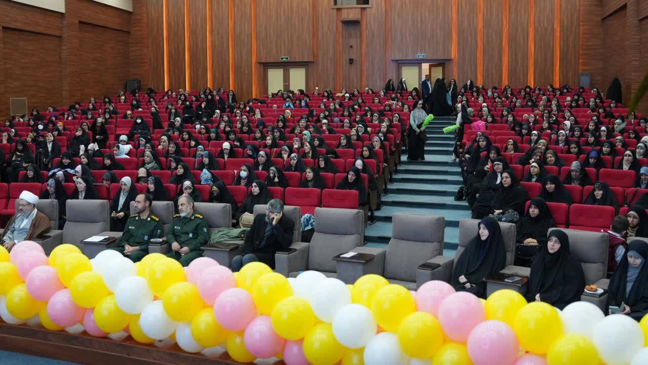 هویت امروز جامعه به دست مادران دیروز ساخته شده است