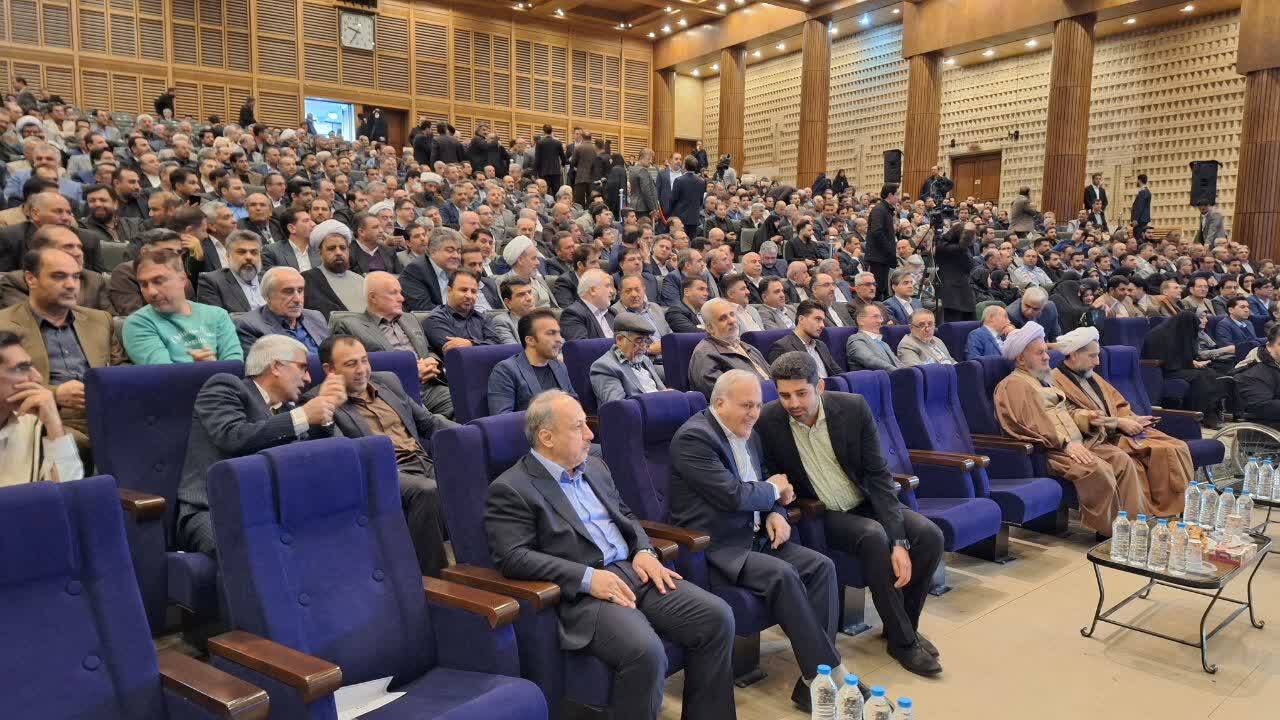 استاندار در مسیر وفاق حرکت کند، همراهی می‌کنیم