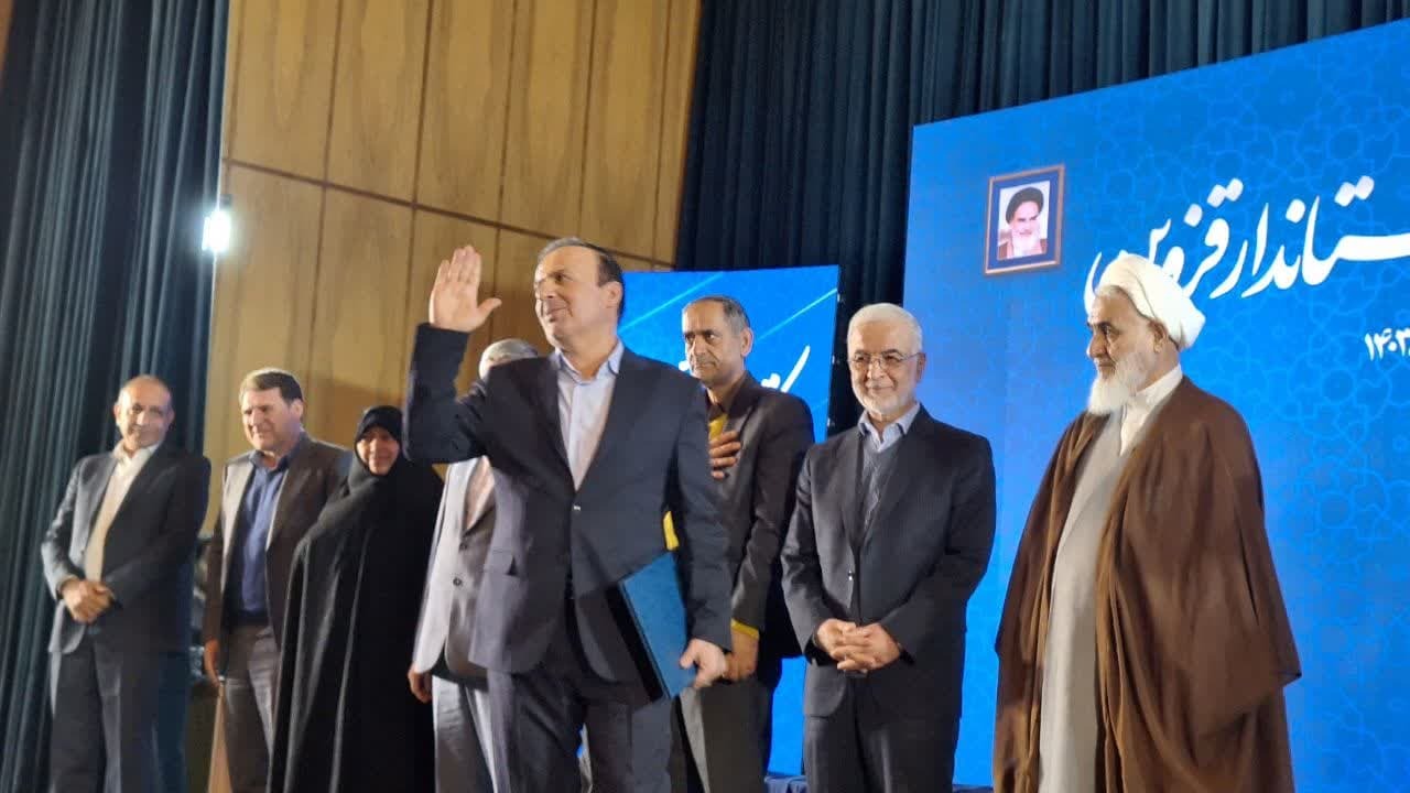 ضرورت انتخاب مدیران و معاونان توانمند و شایسته در استانداری قزوین/ آقای استاندار: مراقب حلقه اول اطرافیان خود باشید