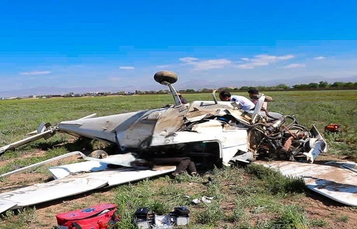 سقوط هواپیمای آموزشی در قزوین سقوط هواپیمای آموزشی در قزوین