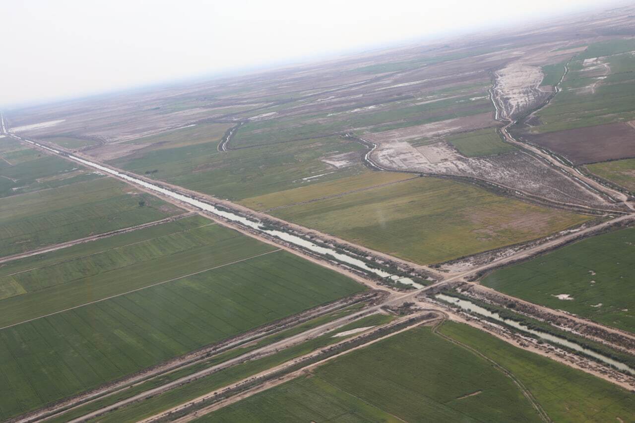  بازدید میدانی استاندار خوزستان از منطقه مرزی دچار حریق هورالعظیم