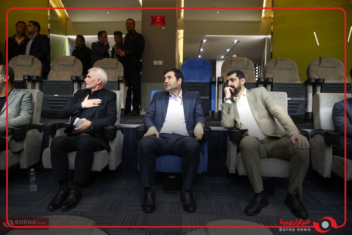 وزیر ورزش و جوانان نظارگر تمرین تیم بسکتبال دانش آموزی دختران