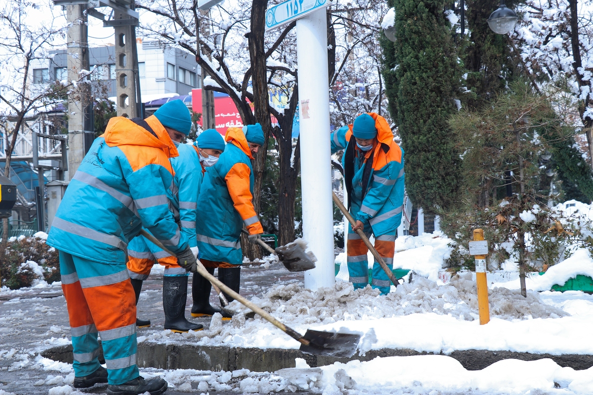گزارش اقدامات منطقه ثامن در مدیریت بحران برف
