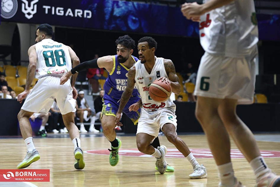 دیدار تیم‌های بسکتبال طبیعت - پترو نوین