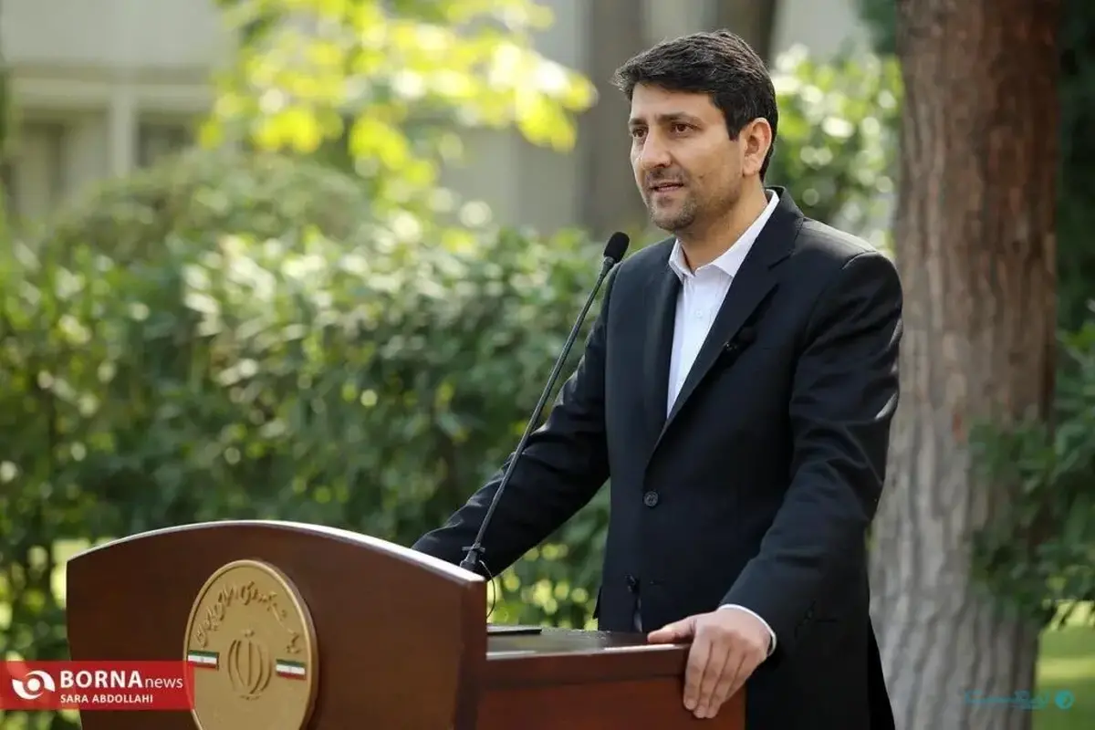 ستار هاشمی : به بخش خصوصی مجوز اپراتور هوش مصنوعی می‌دهیم