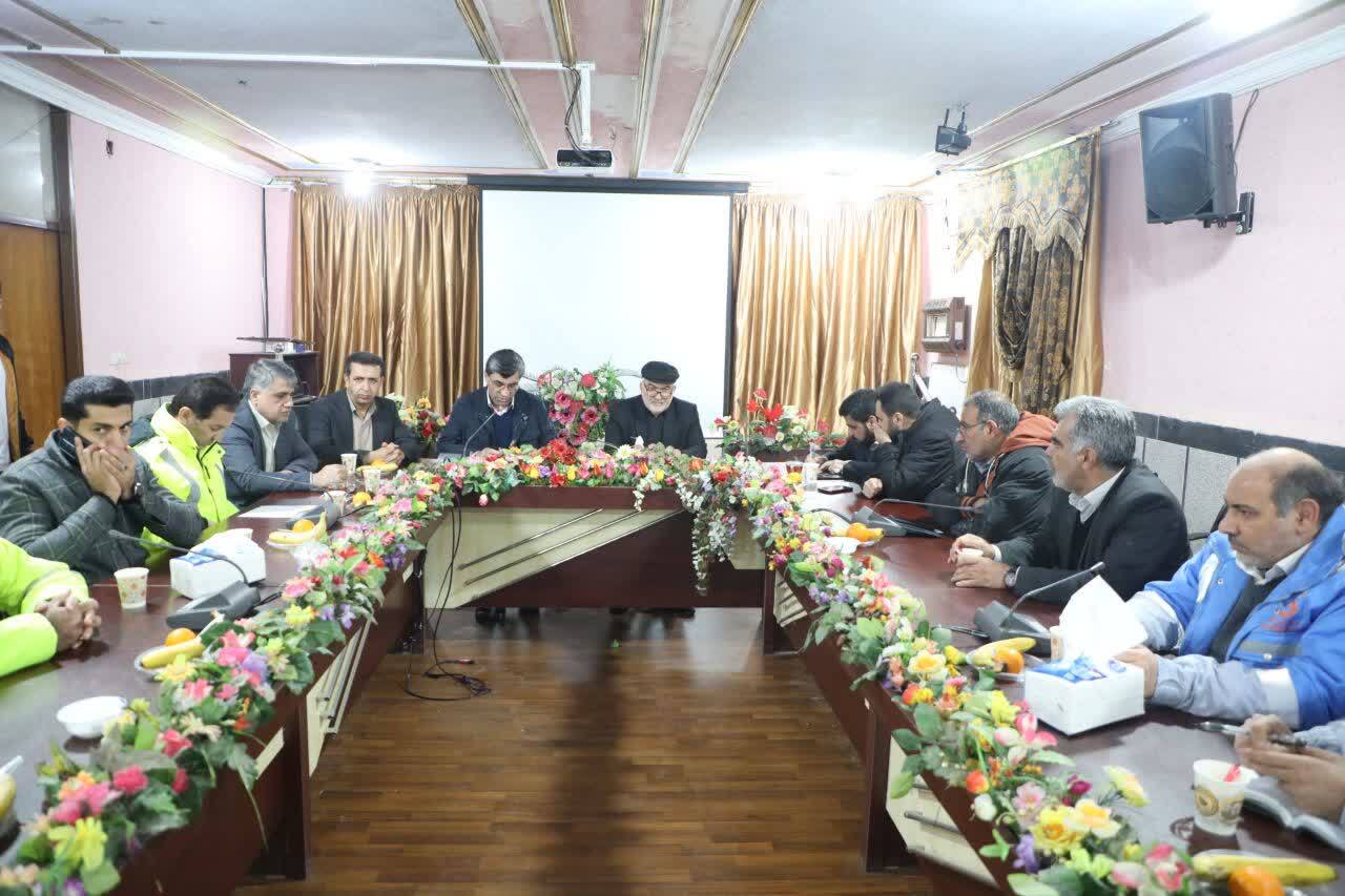 استاندار خوزستان: بازگشایی سریع راه‌ها و پل‌ها اولویت مدیریت بحران است / گزارش خسارت‌ها باید شفاف - دقیق و صادقانه تهیه شود