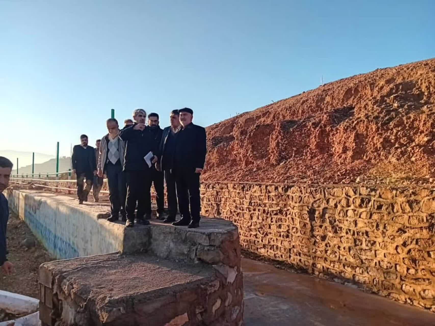 بازدید میدانی استاندار خوزستان از مناطق سیل‌زده ایذه و محورهای مواصلاتی مسجدسلیمان