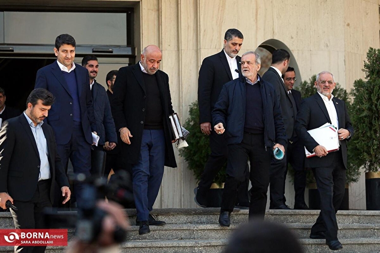 آنچه امروز در حیاط دولت گذشت