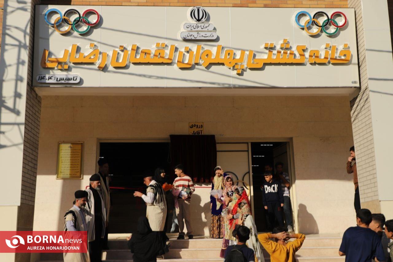 خانه کشتی ایذه پس از هشت سال بلاتکلیفی با حضور وزیر ورزش و جوانان افتتاح شد خانه کشتی ایذه پس از هشت سال بلاتکلیفی با حضور وزیر ورزش و جوانان افتتاح شد