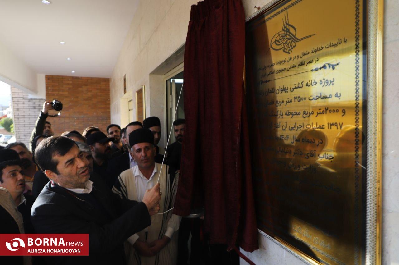 وزیر ورزش: ایذه نقش تاریخی در پرورش افتخارات ملی کشتی دارد / سرمایه‌گذاری‌های ورزشی در ایذه تداوم می‌یابد