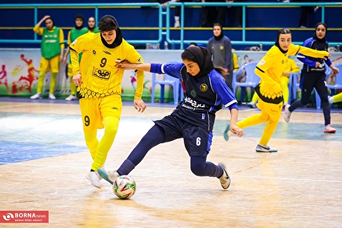 دیدار تیم‌های فوتسال دختران سپاهان - ایران‌زمین