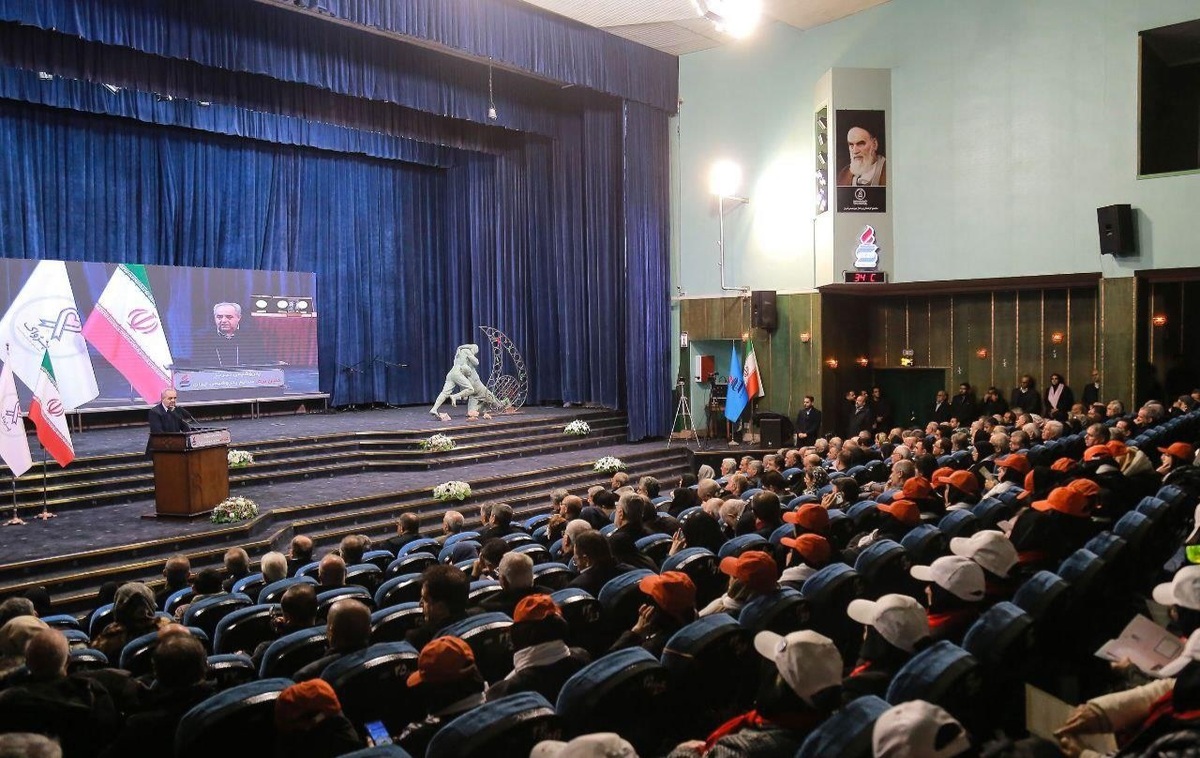 استاندار آذربایجان شرقی: پیگیر تامین مالی تجهیزات بیمارستان جامع سرطان به ارزش ۵۰ میلیون یورو هستیم