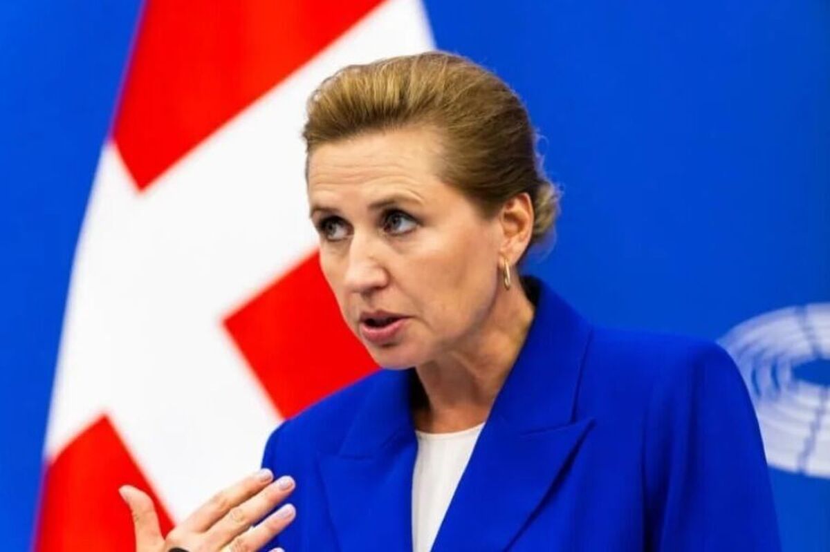 تهدید علیه گرینلند را متوقف کنید