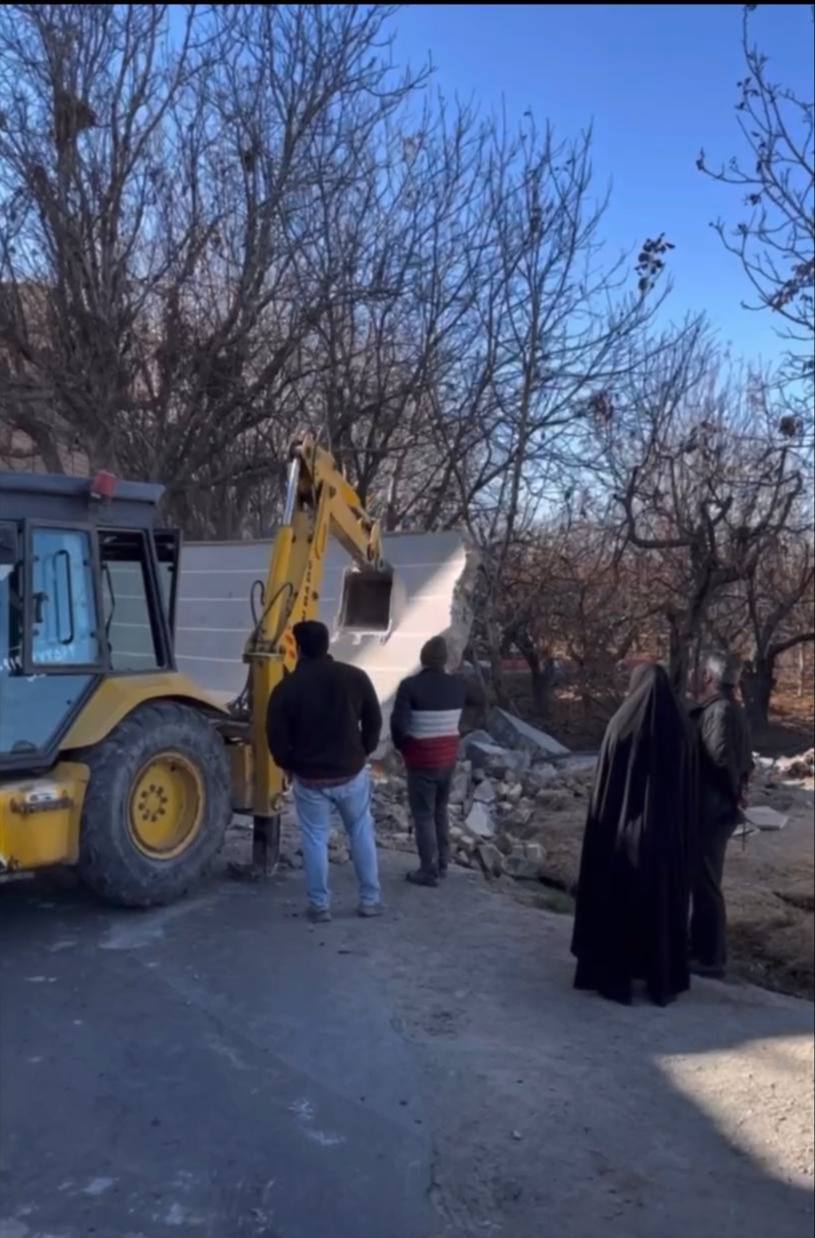 بازگشایی معبر انتهایی خیابان یادگار امام در صباشهر؛ گامی مؤثر در توسعه شبکه های  مواصلاتی