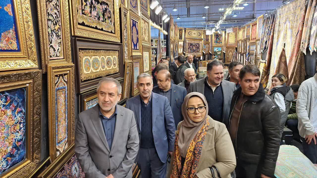 نوزدهمین نمایشگاه تخصصی فرش دستباف در قزوین گشایش یافت