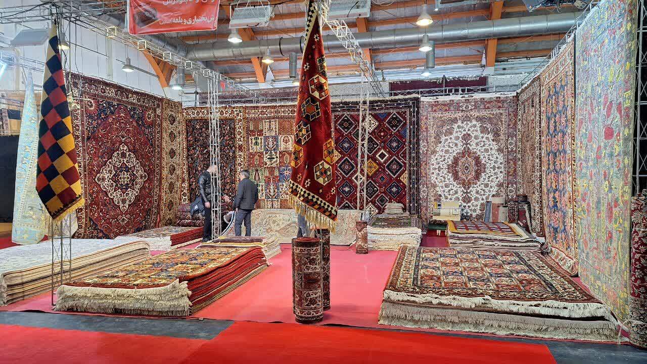 صادرات.۳۰۰ میلیون دلاری فرش ایران می تواند چند برابر شود/ تدوین سند تحول فرش دستباف کشور صادرات.۳۰۰ میلیون دلاری فرش ایران می تواند چند برابر شود/ تدوین سند تحول فرش دستباف کشور