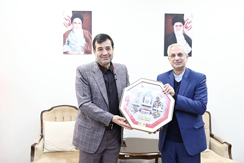 بررسی راهکار‌های توسعه همکاری‌های ورزشی و امور جوانان ایران و سنگاپور در دیدار سفیر ایران با  دنیامالی