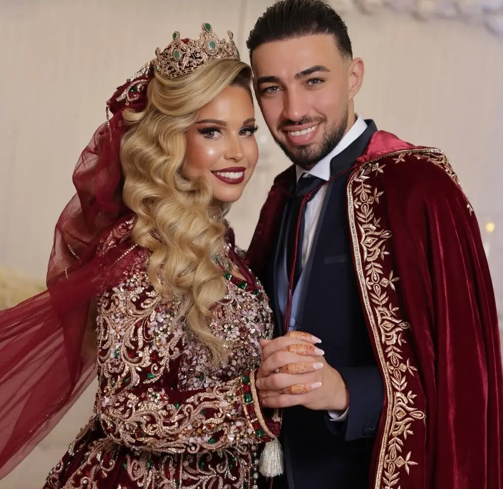 تصاویر خاص از مراسم ازدواج منیر الحدادی ستاره استقلال و بازیکن سابق بارسلونا تصاویر خاص از مراسم ازدواج منیر الحدادی ستاره استقلال و بازیکن سابق بارسلونا