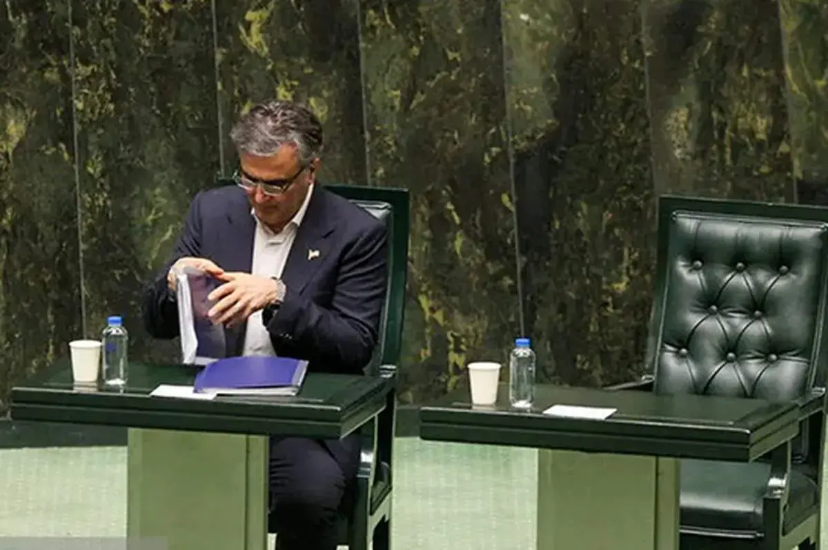 مجلس، تنش با فرزین را تکذیب کرد