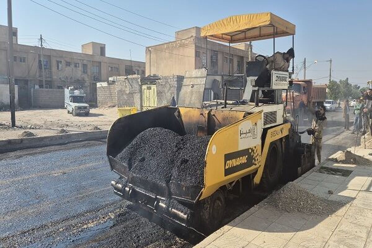 الحاق ۱۰۰ هکتار زمین برای اجرای طرح های نهضت ملی مسکن و جوانی جمعیت در خرمشهر / اجرای بهسازی و آسفالت معابر کوی سوم خرداد آغاز شد