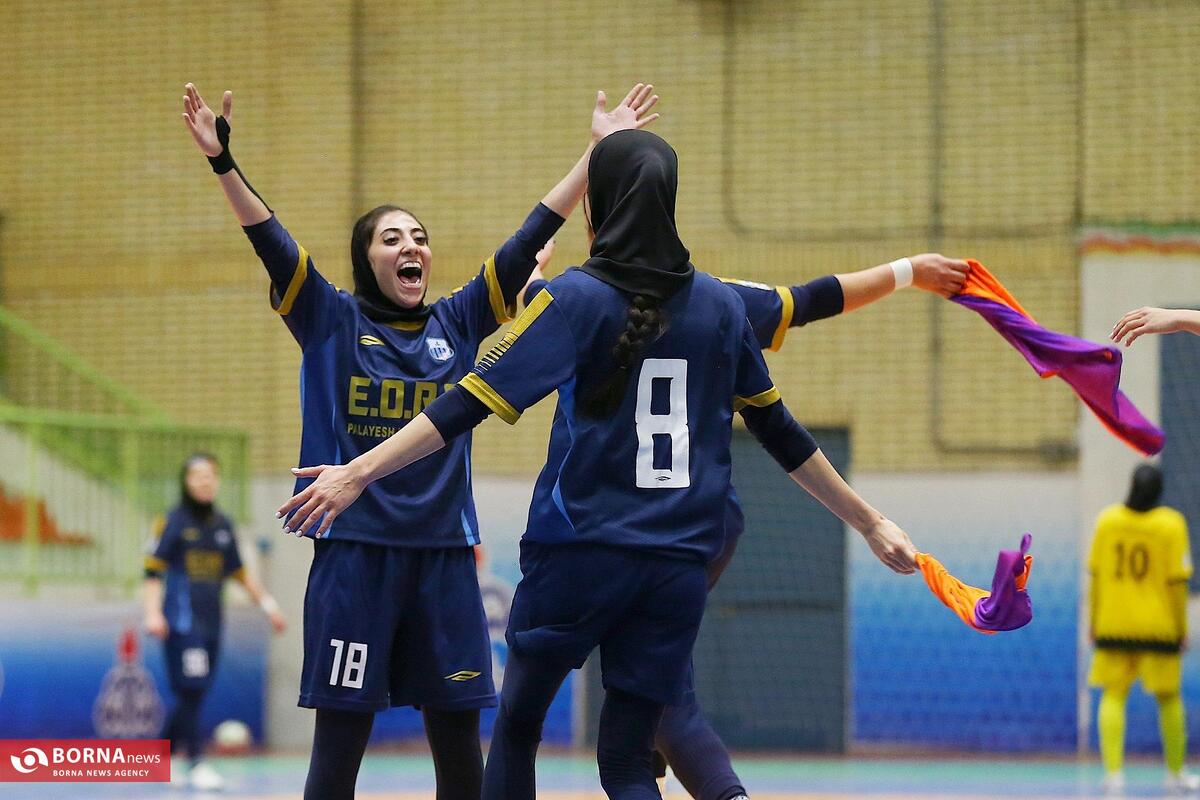 دیدار تیم‌های فوتسال دختران پالایش نفت-سپاهان