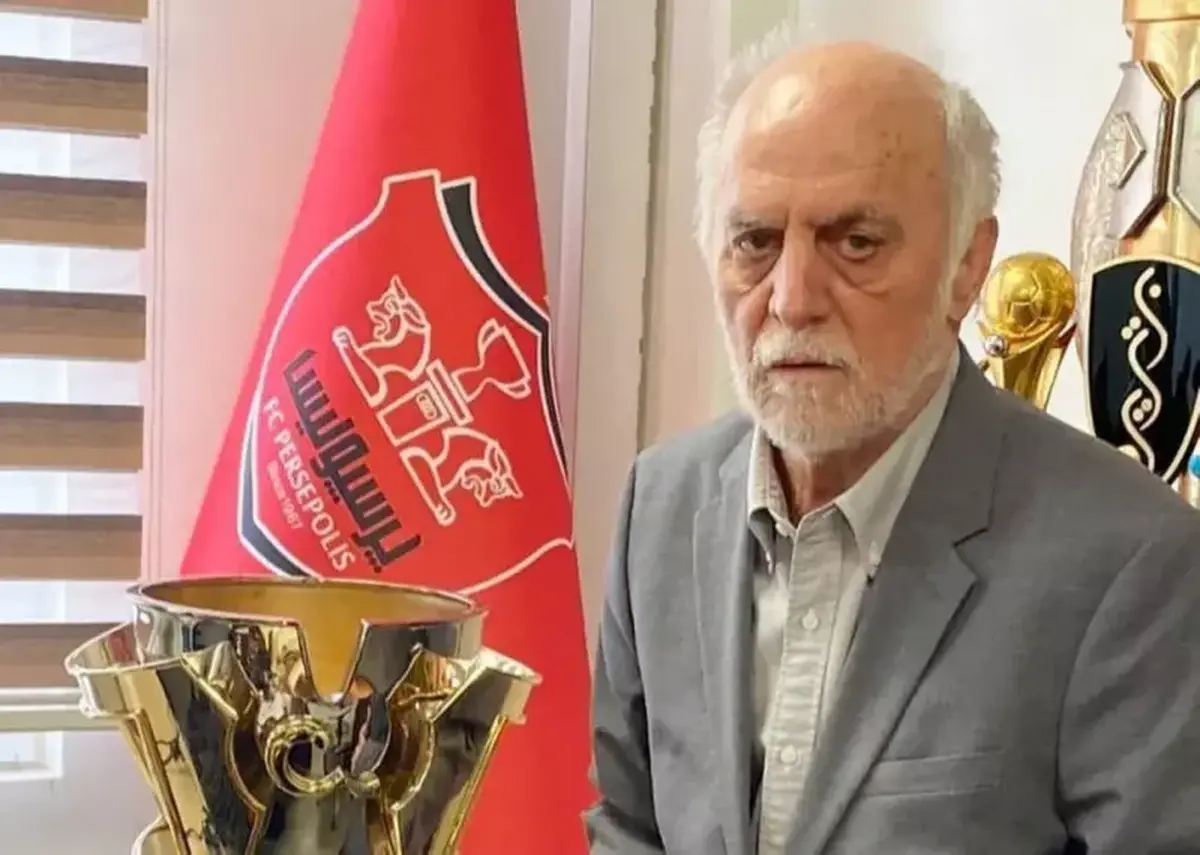 خوردبین: پرسپولیس هنوز هم شانس قهرمانی دارد/ تیم امید را نباید به حال خود رها کرد