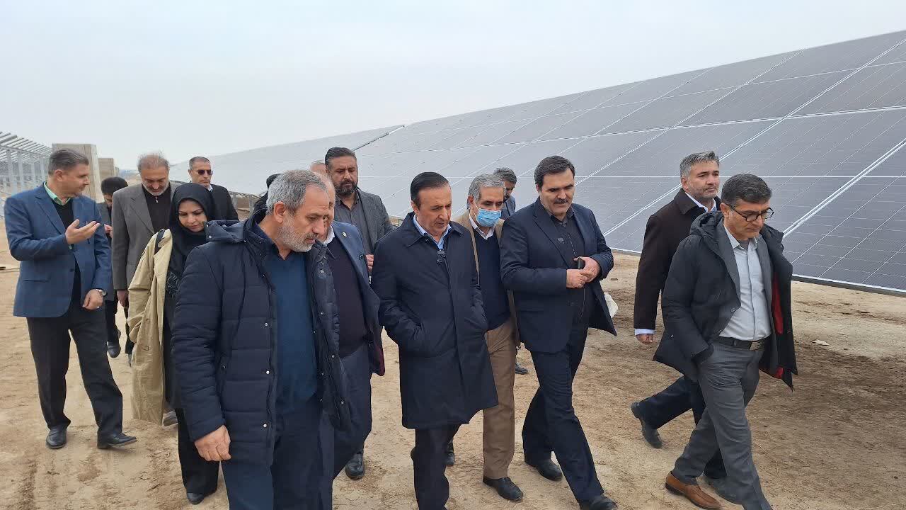 نوذری: توسعه انرژی خورشیدی راهکار اساسی تأمین برق صنایع قزوین است