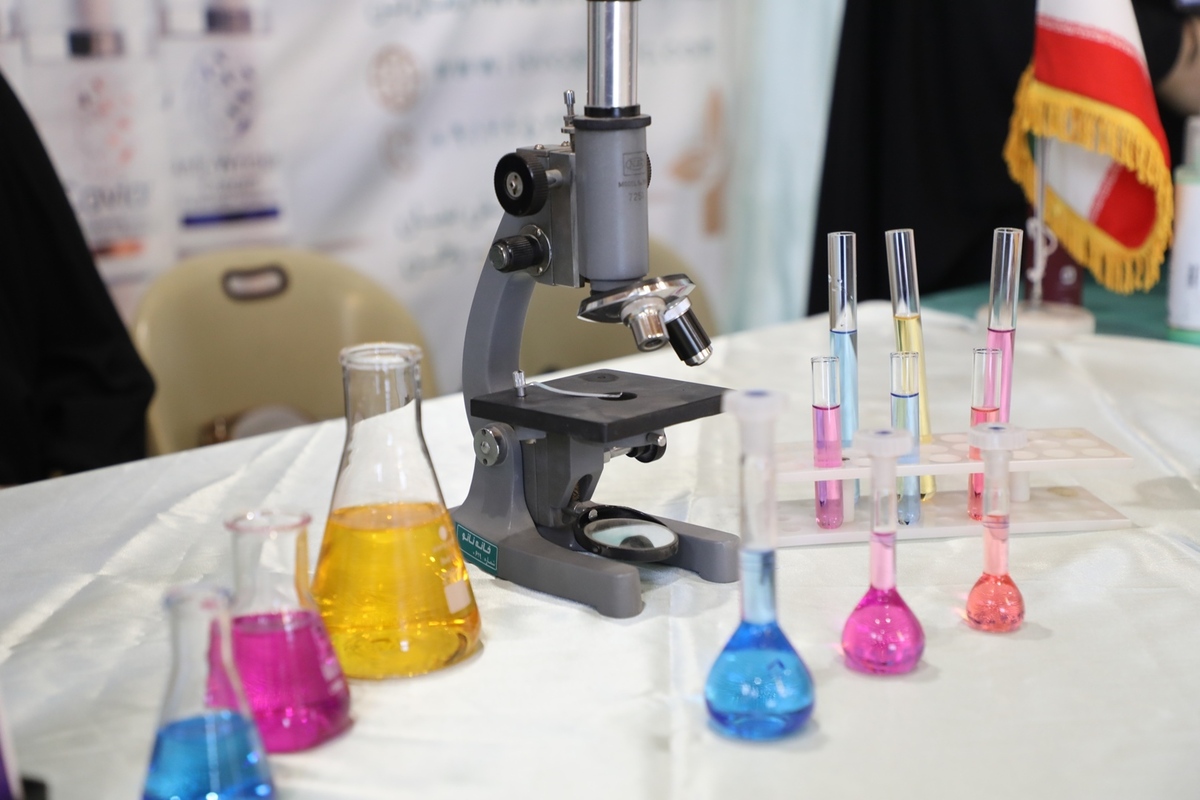 آغاز به کار اولین کنگره دانشجویی پژوهشی و فناوری دکتر کاظمی آشتیانی در قم