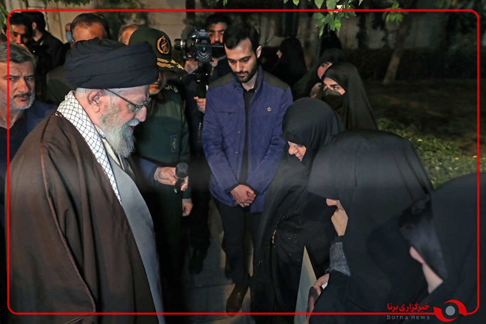 رهبر انقلاب خطاب به همسر شهید سیدرضی: شهادت رتبه بلند و فرصت بزرگی است که خداوند متعال به همسر شما داد