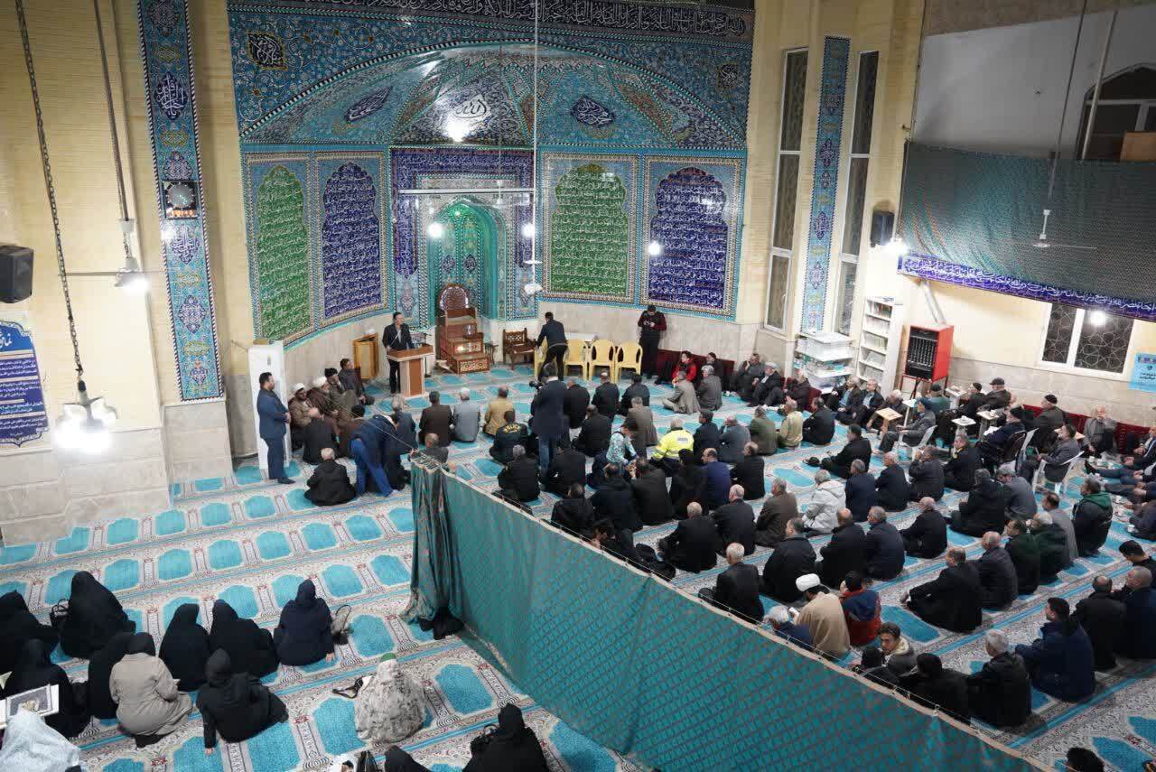 حضور استاندار قزوین در جمع نمازگزاران مسجد امیرالمومنین (ع) مالکانه شهرک مینودر قزوین