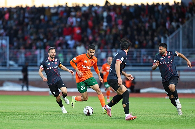 پرسپولیس با گل سروش به صدر رسید؛ اوسمار ویرا مچ مجتبی جباری خواباند