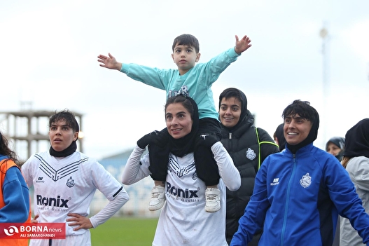 دیدار تیم های فوتبال بانوان ملوان _ فرا ایساتیس